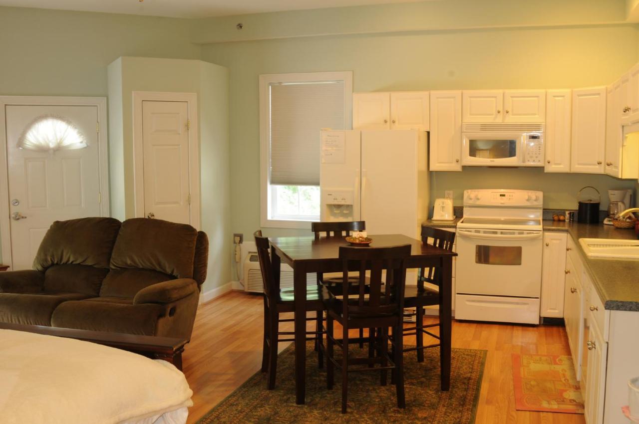 Acorn Hill Lodge And Spa Lynchburg Zimmer foto